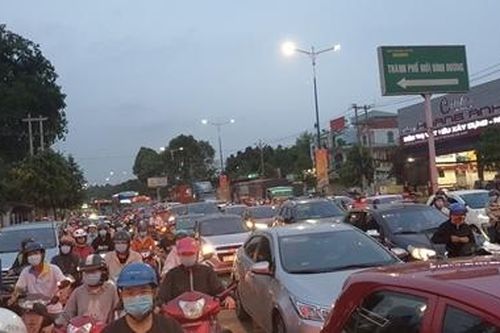 Giải quyết điểm đen kẹt xe ở Bình Dương