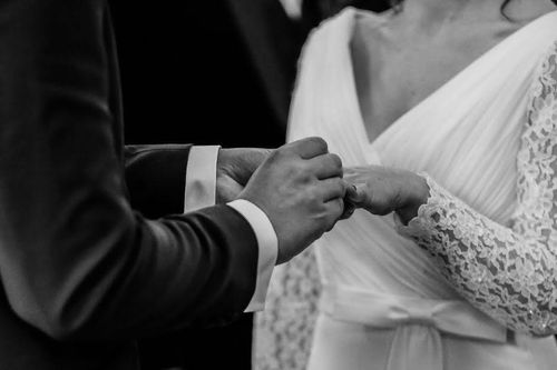 Phẫn nộ chiến dịch 'Khuyến khích nông dân Hàn cưới du học sinh Việt'
