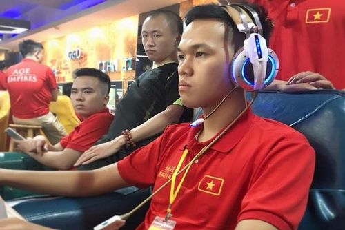 Chim Sẻ Đi Nắng rời Ego Media, lập công ty vốn điều lệ 14 tỷ