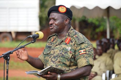 Bộ trưởng Uganda thoát chết sau vụ ám sát