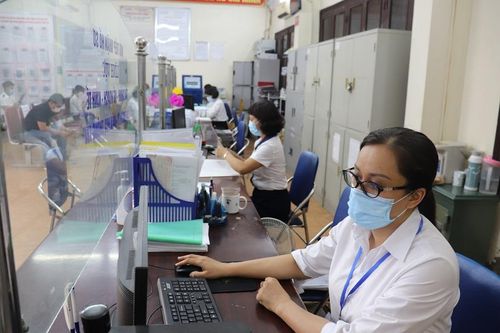 Bộ Nội vụ đề xuất bỏ hàng loạt chứng chỉ bồi dưỡng với công chức, viên chức