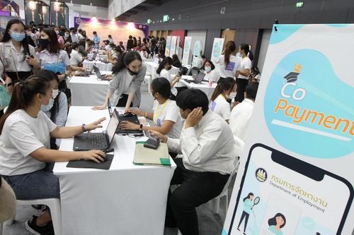 Thái Lan thông qua gói kích thích kinh tế trị giá 4,5 tỷ USD
