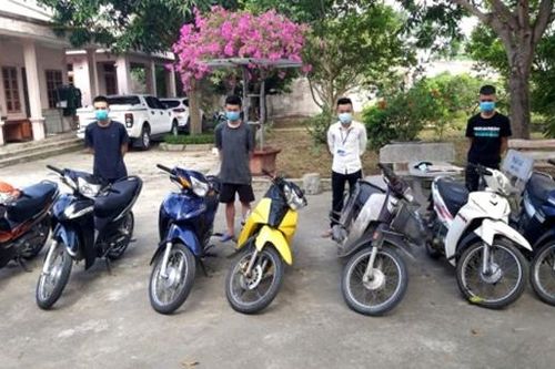 Triệt xóa 2 băng nhóm tuổi teen trộm và cướp giật tài sản