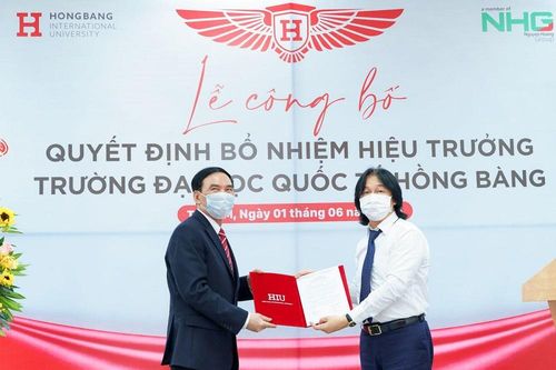 Giáo sư Y học làm tân hiệu trưởng Trường Đại học Quốc tế Hồng Bàng