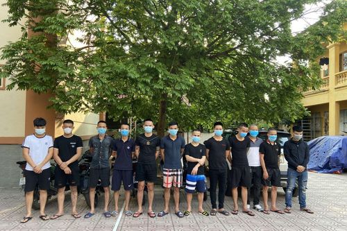 Tụ tập đánh bạc ở quán game, bị phạt 205 triệu đồng
