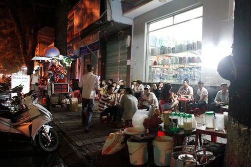 Đắk Lắk: Dừng dịch vụ ăn uống vỉa hè ở TP. Buôn Ma Thuột