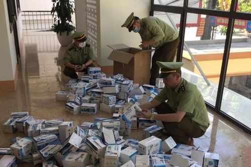 Tịch thu trên 12.000 khẩu trang không rõ nguồn gốc tại Sơn La