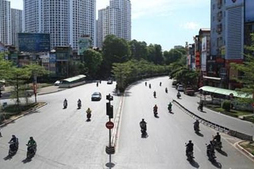 Nắng nóng gay gắt, nhiều nơi trên cả nước lên tới 40 độ C