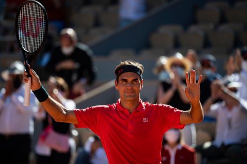Roland Garros: Federer tốc hành vào vòng 2, Naomi Osaka bỏ giải