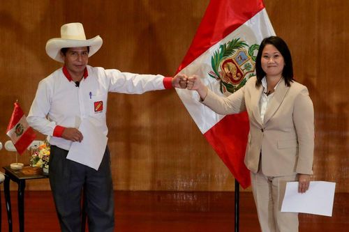Pháp sư Peru tìm cách dự đoán kết quả cuộc bầu cử tổng thống
