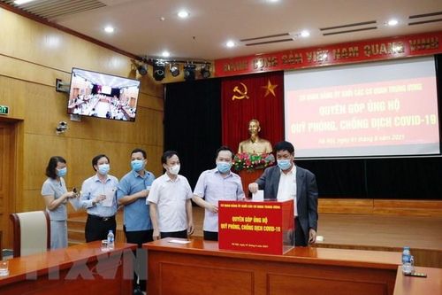 Cán bộ, lao động Khối các cơ quan TW ủng hộ Quỹ Phòng, chống dịch