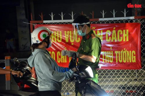TP Hồ Chí Minh tái lập chốt kiểm soát người dân và phương tiện ra vào 'tâm dịch' quận Gò Vấp