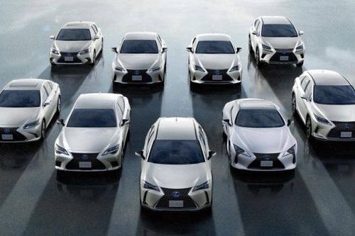 Lexus bán được 2 triệu xe hybrid từ năm 2005