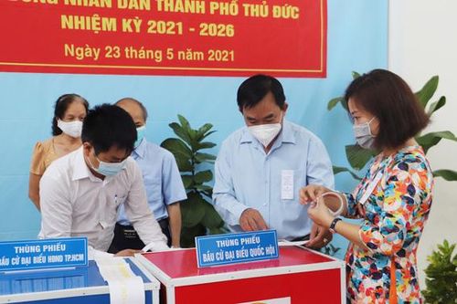 43,6% người trúng cử HĐND TPHCM là nữ
