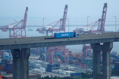 Xuất khẩu Hàn Quốc tăng mạnh nhất 32 năm