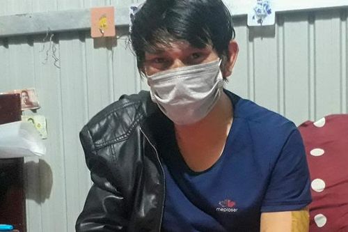 Tạm giữ hình sự đối tượng tàng trữ hàng chục gói ma túy đá