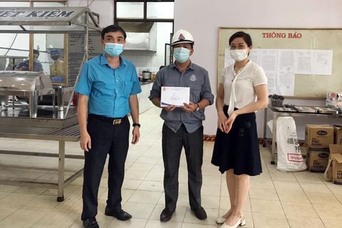 Nhiều hoạt động chăm lo cho người lao động trong Tháng Công nhân