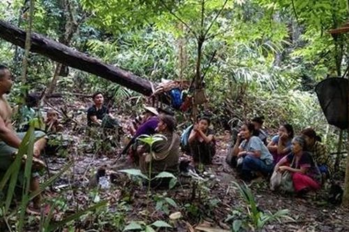 Myanmar nã pháo tiêu diệt phiến quân, người dân sợ hãi tháo chạy