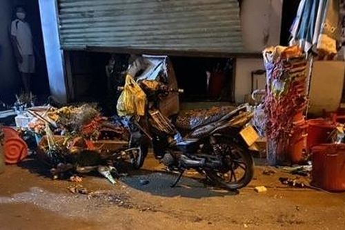 Truy xét nghi can phóng hỏa khiến 2 vợ chồng nguy kịch