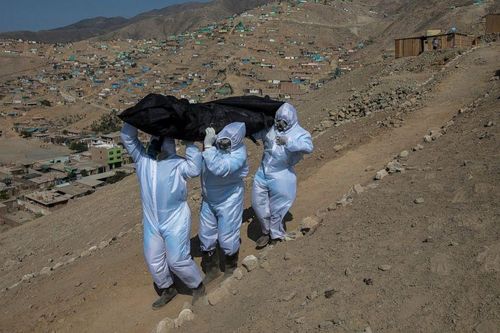 Peru sửa số liệu, thành nước có tỷ lệ người chết vì COVID-19 cao nhất thế giới