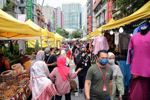 Malaysia lo số ca COVID-19 tăng kỷ lục trong 10 ngày tới