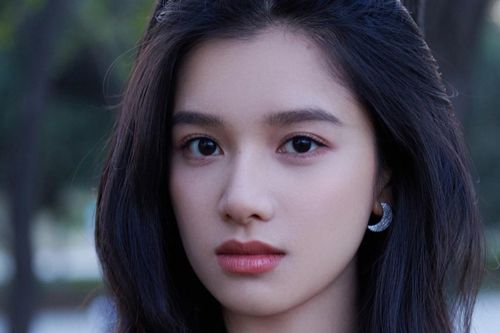 Nữ diễn viên được khen có gương mặt đẹp