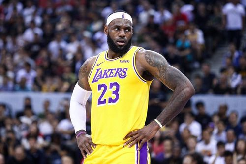 Đội bóng rổ Lakers nổi tiếng nhất mạng xã hội