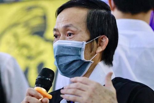 NSX Thách thức danh hài: 'Hai vị trí giám khảo đang được tính lại'