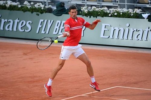 Nadal khởi đầu thuận lợi, Nole lần thứ 17 liên tiếp vượt qua vòng 1 Roland Garros