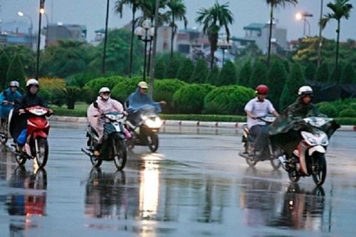 Miền Bắc sắp đón mưa dông liên tiếp, chấm dứt đợt nắng nóng đầu mùa