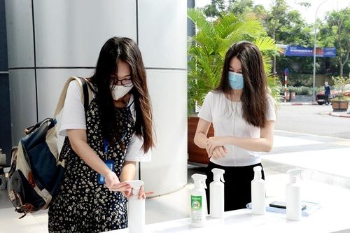 Mỗi điểm thi chuẩn bị tối thiểu 01 phòng thi dự phòng và 01 phòng cách ly