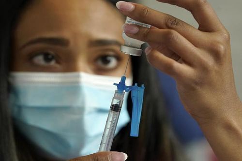 Các nước châu Á đề nghị được chia sẻ lượng vaccine mà Mỹ cam kết hỗ trợ