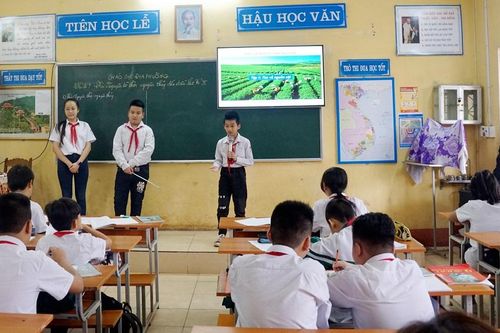 Chương trình giáo dục địa phương: Học sinh hiểu và thêm yêu quê hương