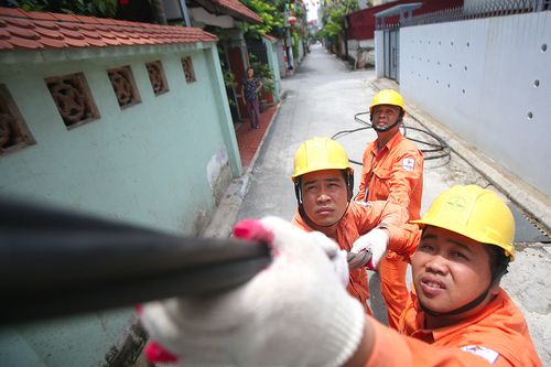Nắng nóng gay gắt, mức tiêu thụ điện tiếp tục 'phá đỉnh'