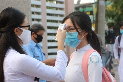 Bình Dương: Rà soát các trường hợp ho, sốt trong hơn 17.000 học sinh thi tuyển vào lớp 10