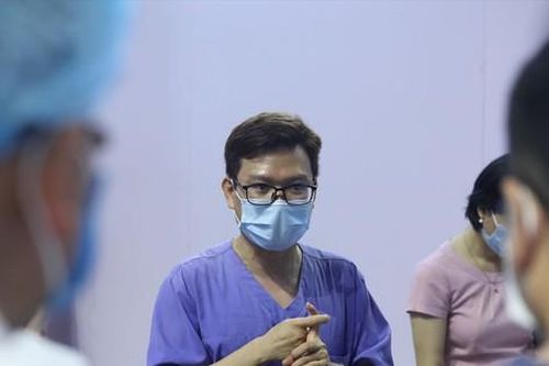 Nhật ký hài hước của bác sĩ nơi tâm dịch