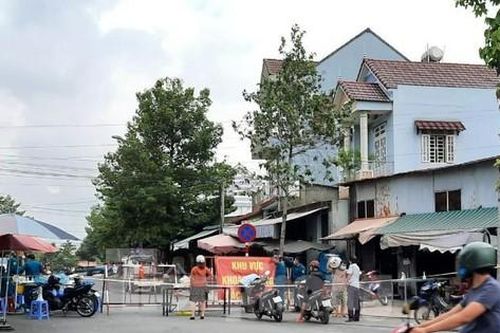 Bình Dương tạm phong tỏa khu vực hơn 600 hộ dân liên quan ca mắc COVID-19 ở TP.HCM