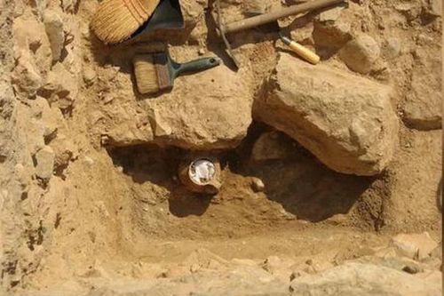 Phát hiện bùa ngải chứa lời nguyền kỳ lạ từ thời Hy Lạp cổ
