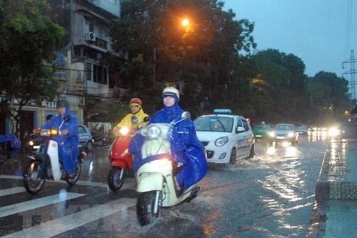 Tối nay, khu vực nào ở Hà Nội có mưa dông?
