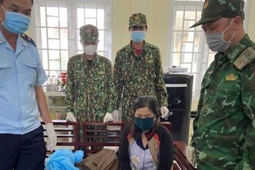 Lợi dụng Covid-19, vận chuyển trái phép ngoại tệ, vàng vào Việt Nam tiêu thụ