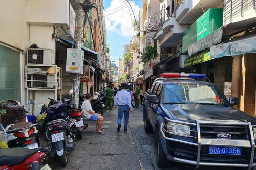TP.HCM: Con gái chủ quán bánh canh ở quận 3 mắc COVID-19 tử vong