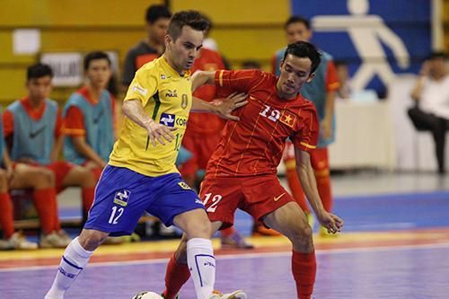 Futsal Việt Nam từng đánh bại Brazil: 'Mệt kinh khủng, nhưng mà sướng'