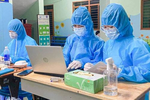 Hơn 1.000 sinh viên Y khoa thành phố Hồ Chí Minh tham gia chống dịch Covid-19