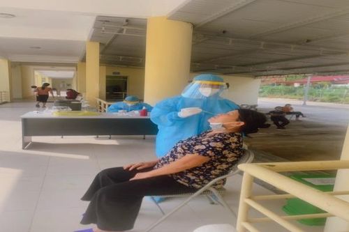 Lạng Sơn khẩn trương lấy mẫu xét nghiệm diện rộng tại huyện Hữu Lũng