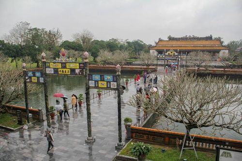 Khai quật khảo cổ điện Thái Hòa thuộc Đại nội Huế