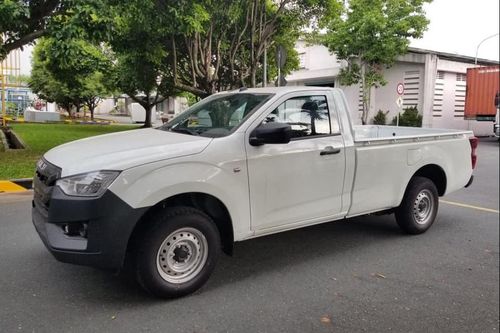 Bán tải Isuzu D-max có thêm bản giá rẻ 400 triệu đồng tại Việt Nam