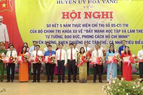 Học Bác từ những việc làm bình dị