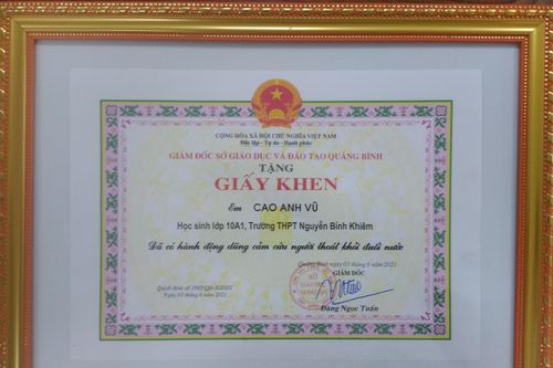 Quảng Bình: Đề nghị tặng bằng khen cho nam sinh dũng cảm cứu người đuối nước