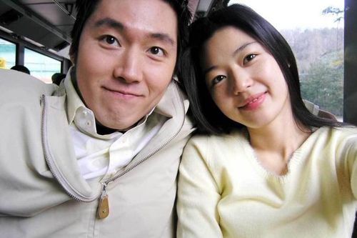 Jeon Ji Hyun phủ nhận tin đồn ly hôn chồng