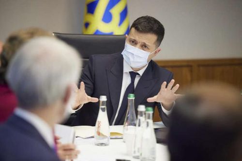 Tổng thống Ukraine cáo buộc quân đội Nga vẫn ở sát biên giới Ukraine